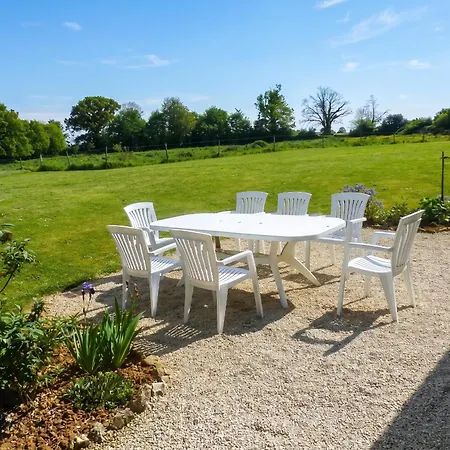 Hébergement de vacances Maison De 4 Avec Piscine Partagee Jardin Amenage Et Wifi A Vincent La Chatre