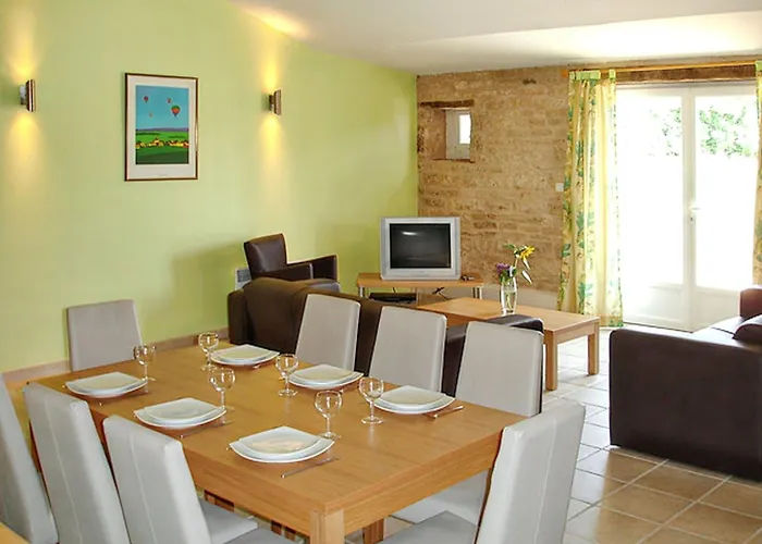 Maison Spacieuse Avec Piscine Partagee A Saint-vincent-la-chatre. 펜션 Saint-Vincent-la-Châtre