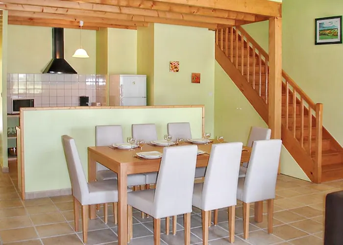 펜션 Maison Spacieuse Avec Piscine Partagee A Saint-vincent-la-chatre. Saint-Vincent-la-Châtre